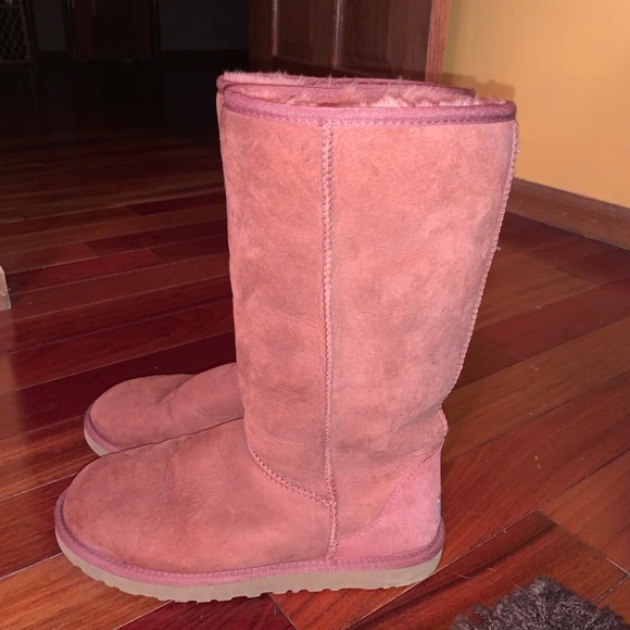 Maroon UGGS - Picture 2 of 6